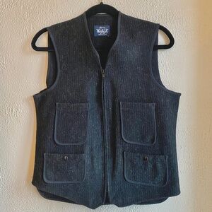 Mens Woolrich charcoal chalk stripe wool vest with zip front and pockets Sz S